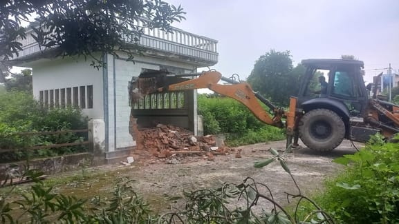 JCB runs on three illegal graves in Ramnagar