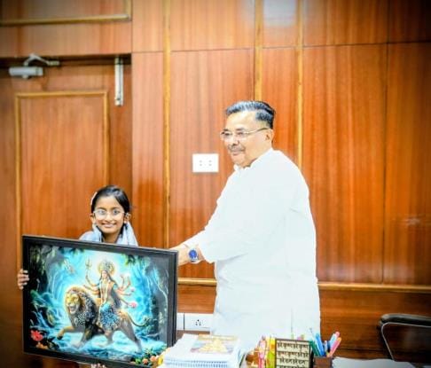 Saanvi Bhalotia was honored by the Culture Minister