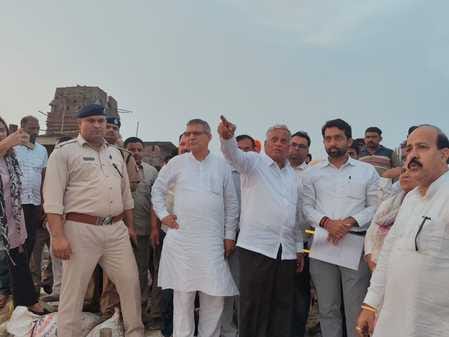 Strengthen the embankments of Yamuna to prevent erosion: Somanna