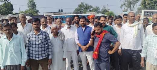 Farmers create ruckus in the annual meeting of the committee