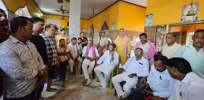 MP and MLA surrounded after getting electricity for only six hours