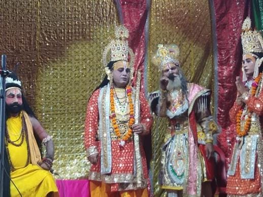 As soon as Taraka was killed, people started chanting praises of Shri Ram