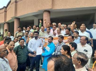 There should be no requirement of TET for serving teachers