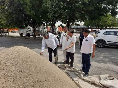 Arrival of paddy started in grain market, waiting for facilities