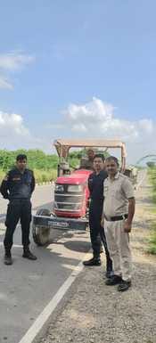 Two trucks and a tractor-trolley loaded with gravel were caught