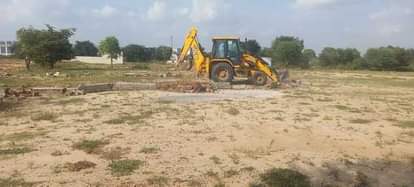 Administration's bulldozer runs on illegal colonies