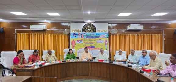Youth employment is discussed in the dialogue of intellectuals