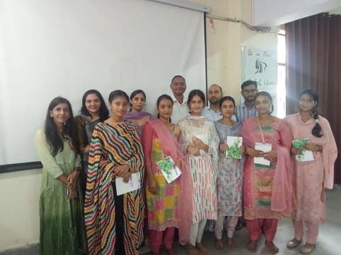 Students were motivated to propagate and use the Hindi language