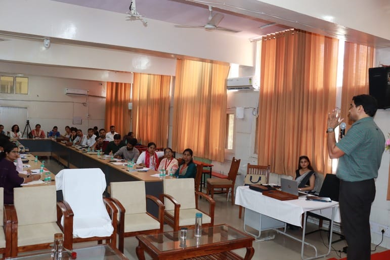 Experts share views on blood diarrhoea, liver disease, anaemia