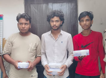 A gang that lured teenage girls into love traps on Instagram and extorted cash and jewellery from them was busted