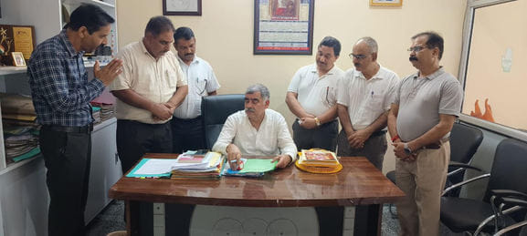 The Headmasters Association handed over a letter of demands to MLA Sanjay