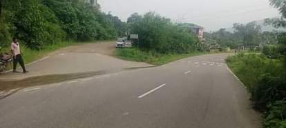 The crossroads in Bhated are becoming the cause of accidents, drivers are troubled
