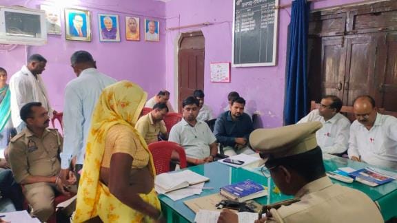 Arbitrary reports are being made on complaints, no solution is being found