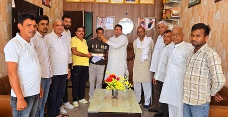 Vinod of Dodwa selected in Indian disabled cricket team