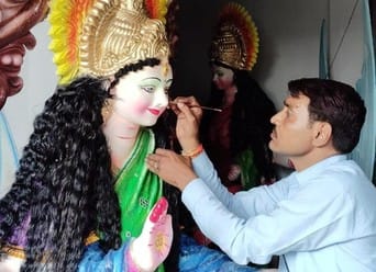 Preparations for Shardiya Navratri begin, Navdurga committees busy in setting up pandals.