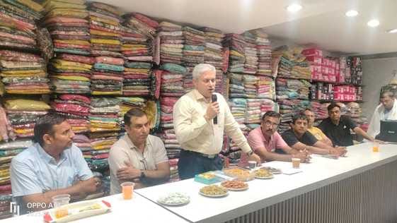 Punjabi Market traders demanded DMC to save their jobs