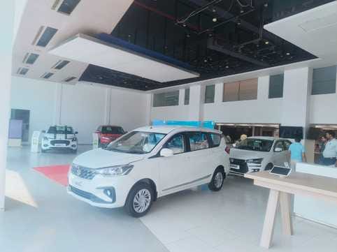 Car market is hopeful during Navratri, GST slabs and offers will add wings to it