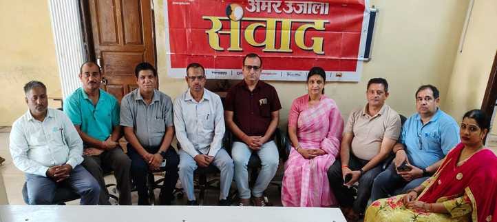 The simplicity and spontaneity of Hindi makes it different from other languages