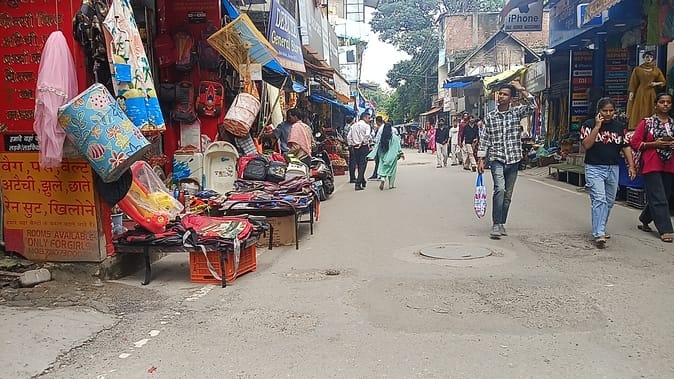 Shops are being set up on drainage drains, more than 100 encroachers in just one kilometer