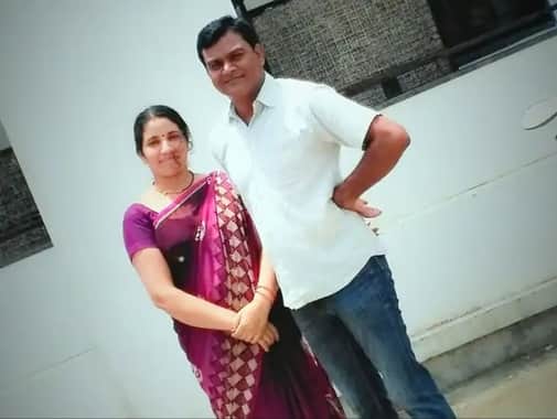 दंपती का फाइल फोटो।