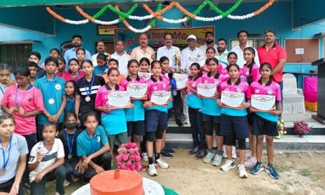 Volleyball competition won by Deoria, Gorakhpur runner-up