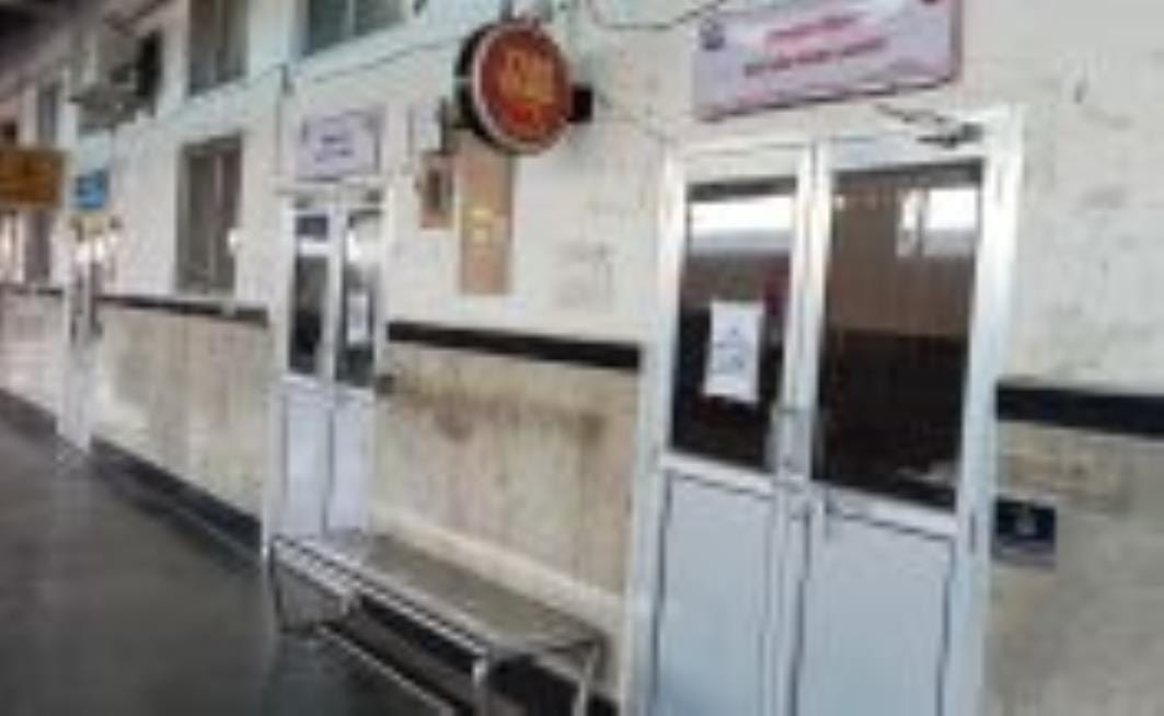 AC waiting room ready at Raebareli railway station, waiting for facilities