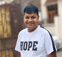 After government duty, he played the role of Laxman, Patwari Ramprakash became the center of attraction in Ramleela