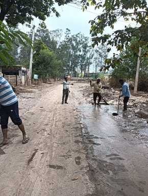 Water receded from the industrial area, 100 cleaning warriors engaged in cleaning the silt