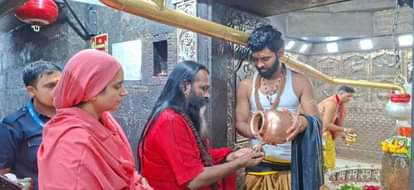 Ujjain News: Daati Maharaj, the head of Shani Shaktipeeth, reached the court of Baba Mahakal