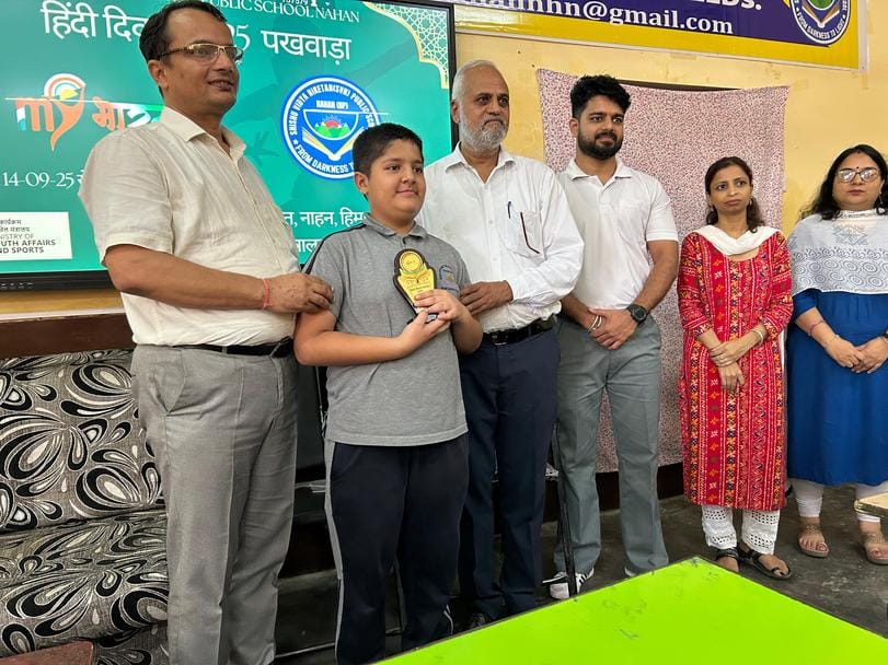 hindi pakhwada program in shishu vidya niletan school
