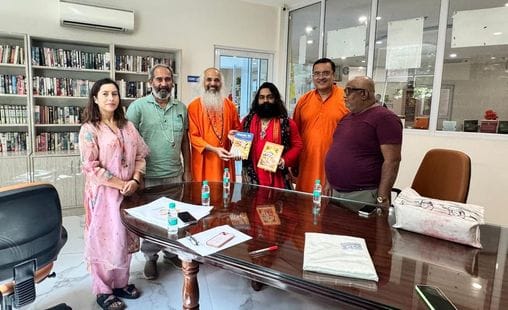 Swami Amardev visited Samarth Gurudham