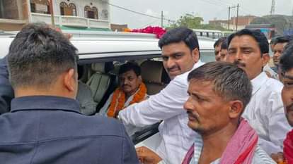 Shivpal said, the government is filling the warehouses of capitalists