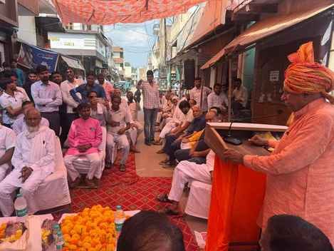 The government's goal is to provide basic facilities to the person standing in the last row: Om Prakash