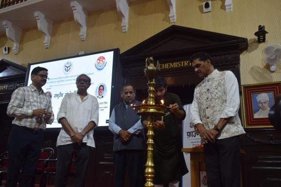 Young poets sang the glory of Hindi