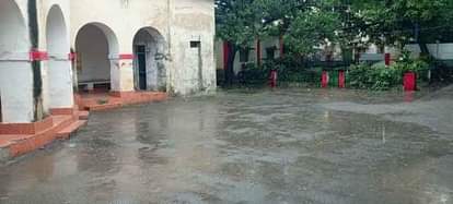 It rained for ten minutes, the temperature dropped by three degrees