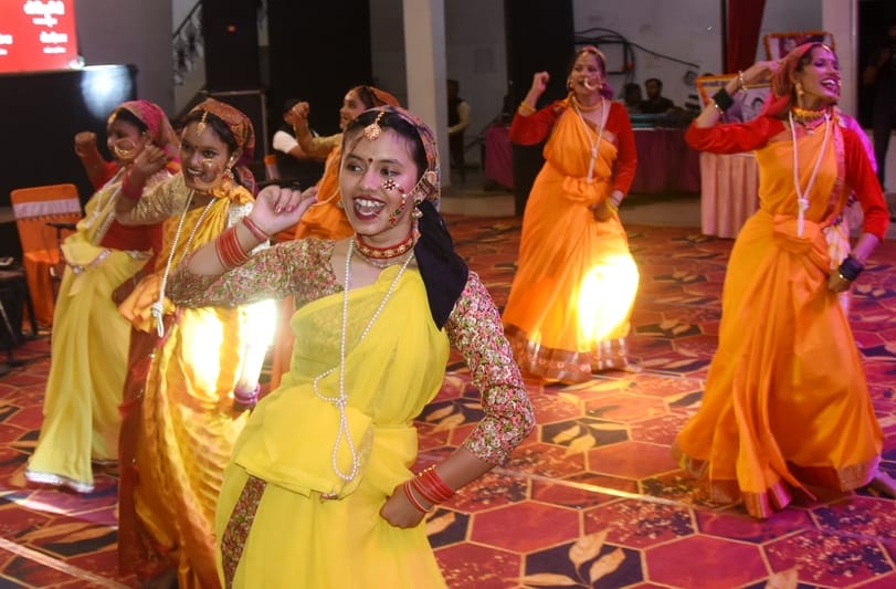 There was a lot of excitement in the cultural evening program of Devbhoomi Uttarakhand
