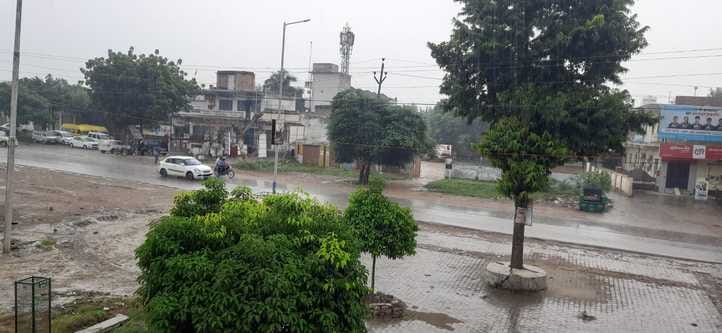 10 minutes of heavy rain, no relief from humidity