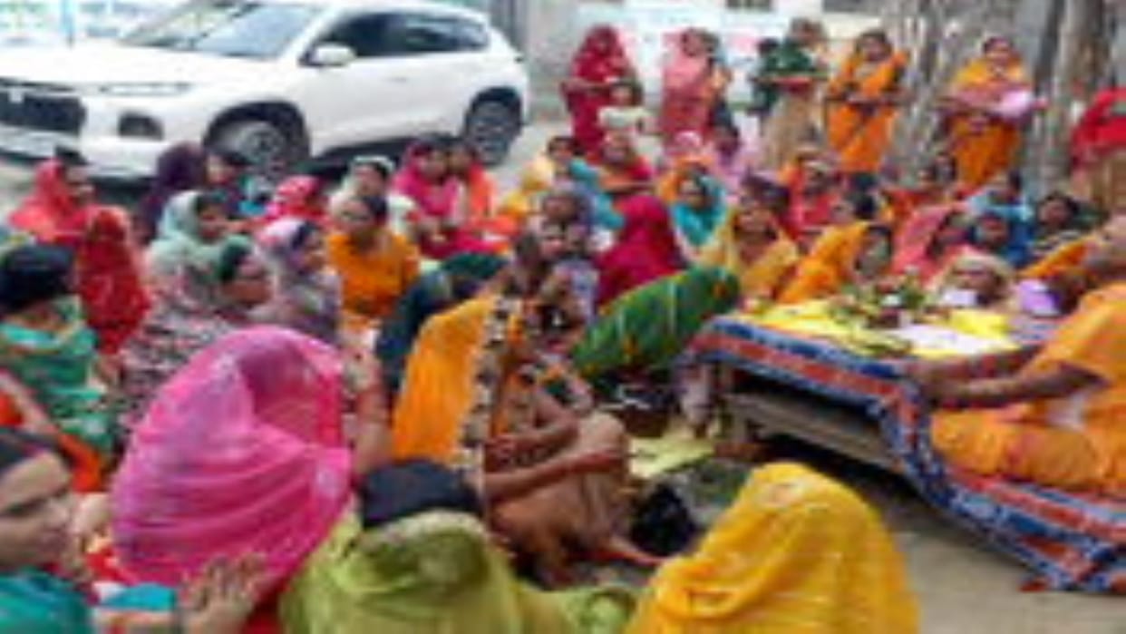 Women kept Jivitputrika fast and prayed for the long life of their son