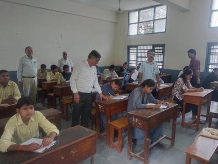 Students gave exam to get scholarship
