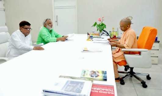The former MLA informed the CM about the damage caused by the flood