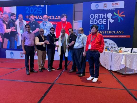 Gorakhpur News: Ortho Age: The new method of hip transplant will not make the leg smaller or bigger
