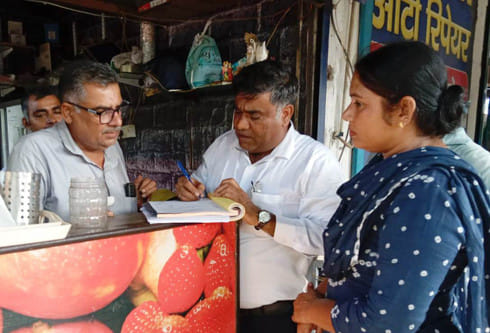 13 challans were issued for single-use plastic in Sector-7 market