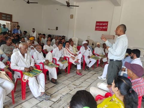 Advice given to farmers on how to take care of cotton