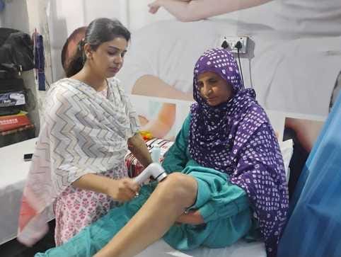 Patients suffering from knee and joint problems were examined in Sanghi