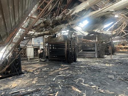 Fire broke out in plywood factory due to short circuit