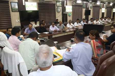 The issue of dilapidated roads of Bahjoi was raised in the meeting of Udyog Bandhu
