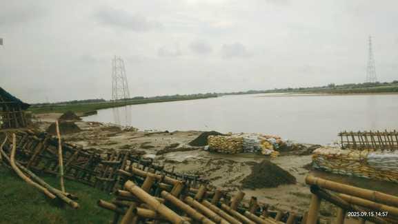 The water level of Rapti river is decreasing, people breathed a sigh of relief