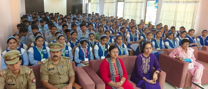 Youth need to be cautious about digital platforms: SP