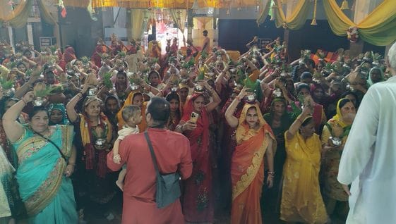 The story started by taking out the Kalash Yatra