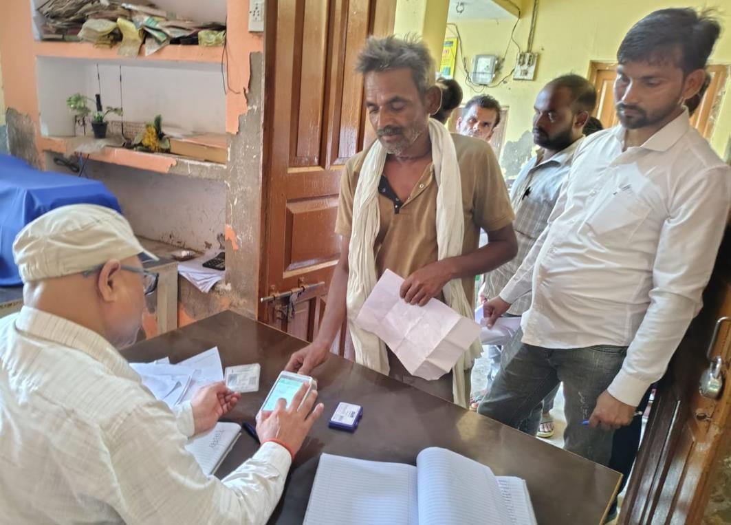 Fertilizer crisis continues at IFFCO centers and committees